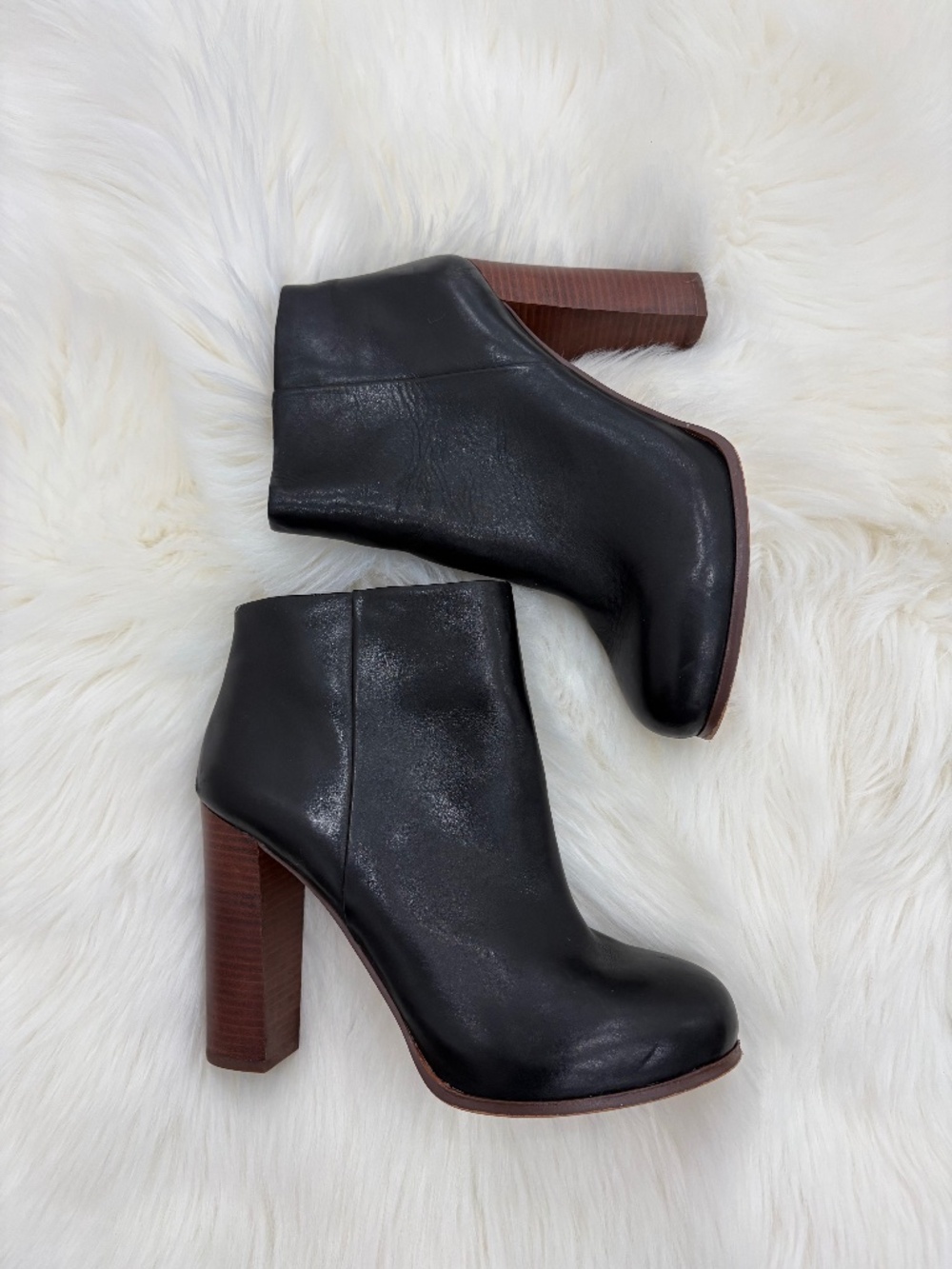 Vince Camuto Black Booties with - Size 9.5